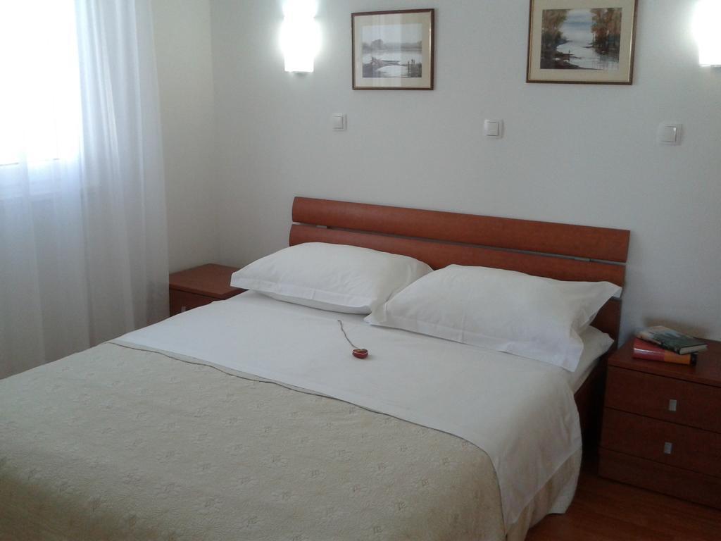 Apartments Oklopcic Trogir Habitación foto